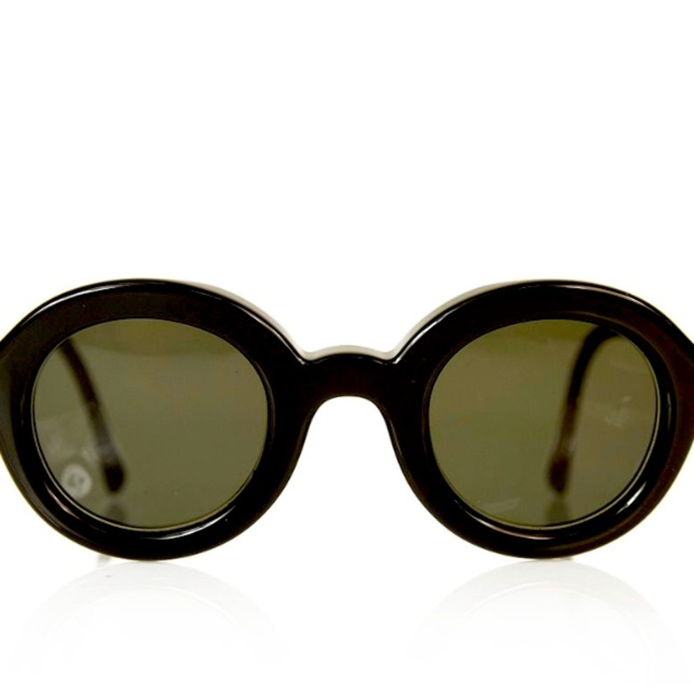 Like new Mykita sunglasses col001 black with goldishh polarized lenses Emil 😘